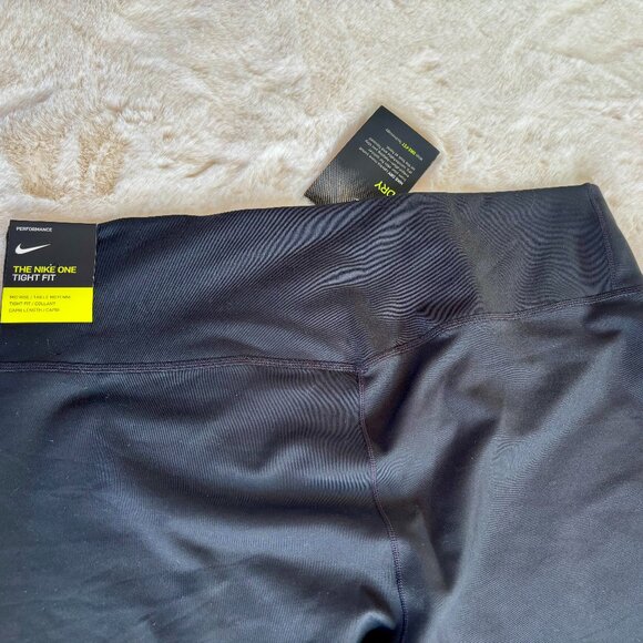 Nike One Women's Mid-Rise Dri-Fit Performance Capri Training Pants/Leggings NWT - Picture 8 of 16